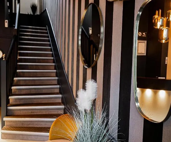 Astrid Centre קאין